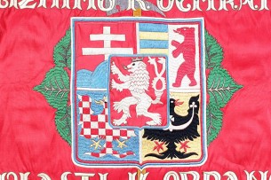 Detail výšivky středního znaku první Československé republiky.