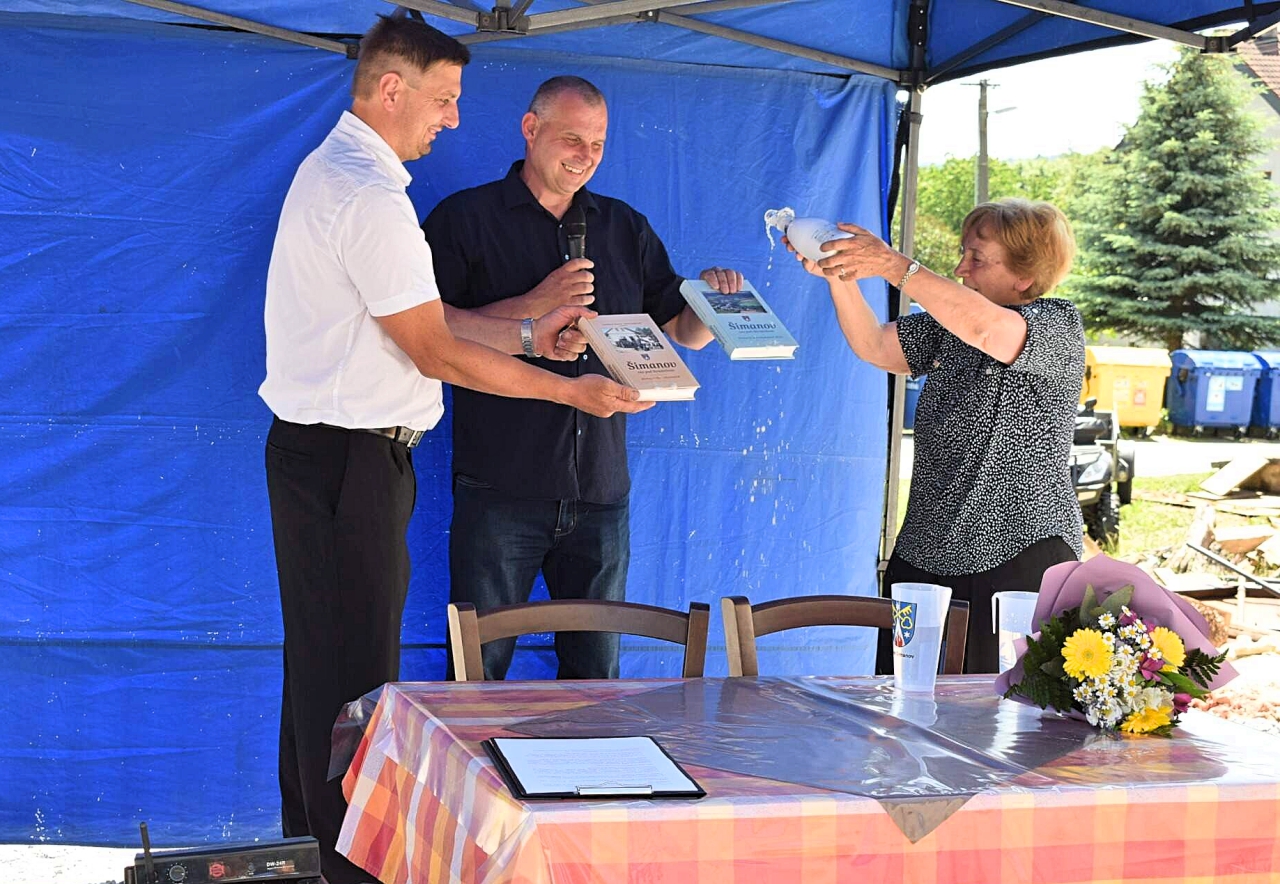 Křest knihy „Šimanov, ves pod Strážníkem – domy, rody, obyvatelé“.