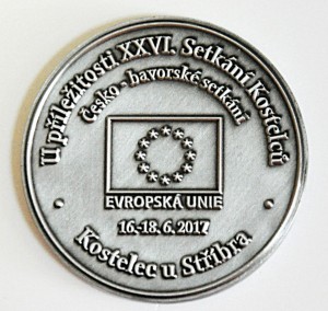 Oboustranná pamětní medaile pro obec Kostelec u Stříbra.