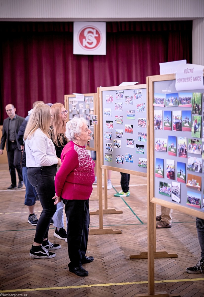 V programu oslav nechyběla ani výstava fotografií.