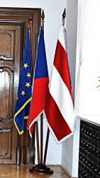 Sametová vlajka České republiky, Evropské unie a města Brna