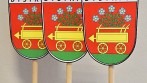 Oboustranné tištěné saténové stolní vlaječky se znakem a názvem města Bystřice.