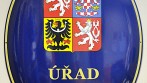 Smaltovaný ovál s velkým státním znakem ČR a nápisem - ÚŘAD MĚSTYSE.