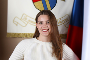 Tereza Macková, manažerka e-shopu a expedice / expedition manager